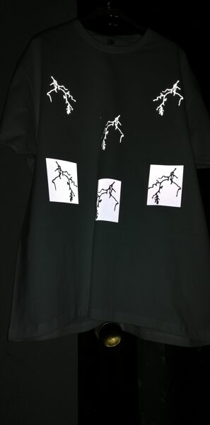 Camiseta rayos reflectante